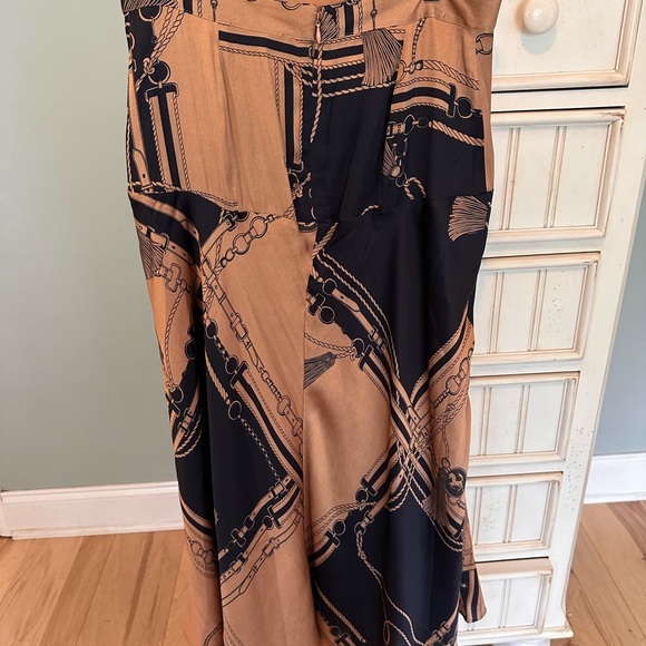 Ann Taylor Equestrian themed midi skirt- size 4 - Picture 4 of 5